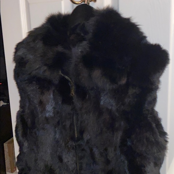 black SAKS FIFTH AVENUE | Fur vest - Picture 7 of 12